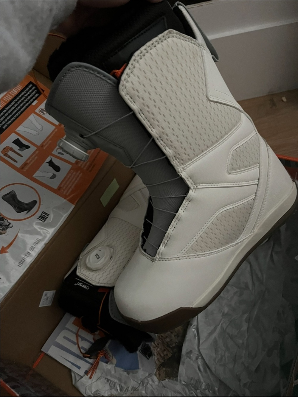 Men's White Snowboard Boots - Comfortable, Supportive Fit